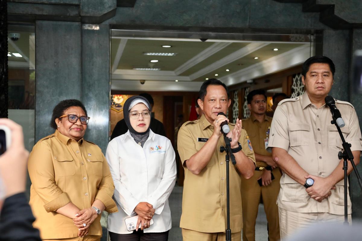 DPR Panggil Mendagri Soal Kasus Raja Ampat hingga Pulau Anambas Dijual