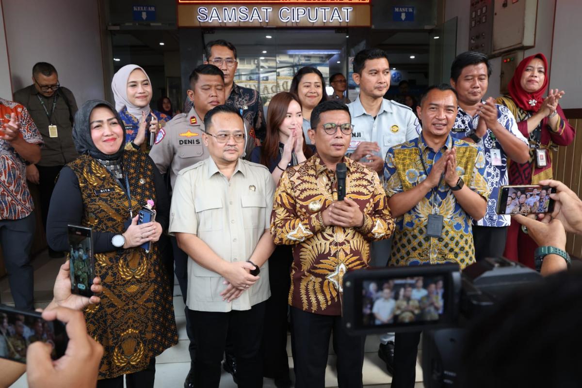 Gubernur Banten Andra Soni Resmi Perpanjang Pemutihan Pajak Kendaraan hingga 31 Oktober 2025, Wajib Pajak Harus Tahu!