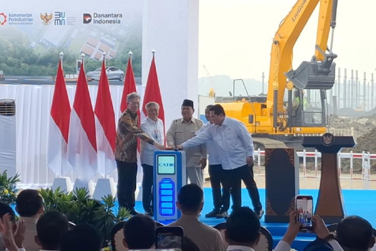 Prabowo Resmikan Industri Baterai EV Terintegrasi di Karawang