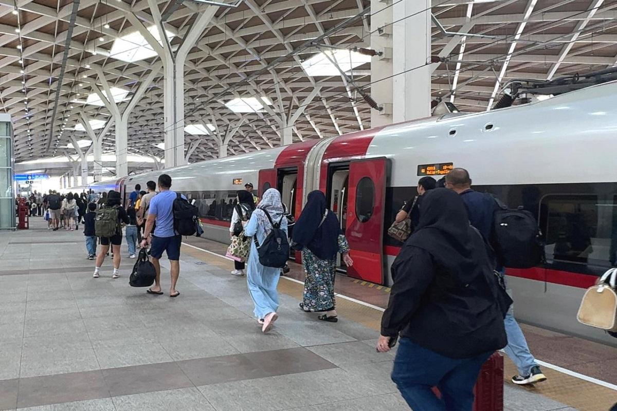Total Penumpang Whoosh Januari-Juni 2025 Naik 10%, KCIC Inovasi Lewat Skema Tarif