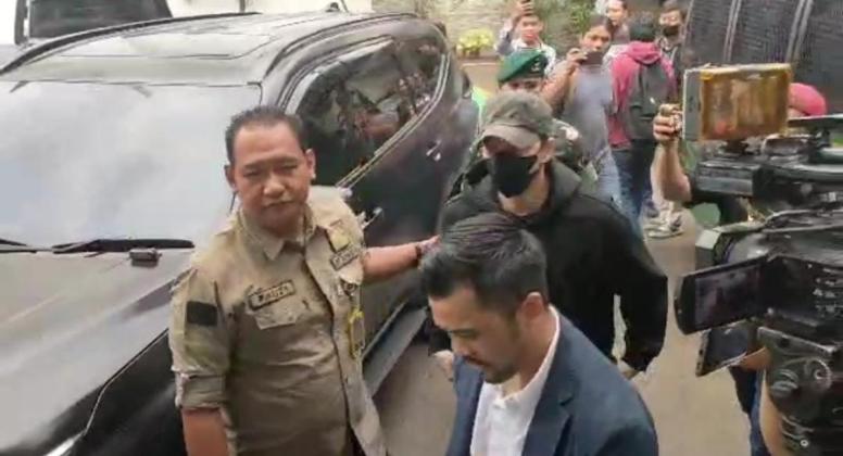 Kasus Vape Liquid Berbahaya Seret Artis Jonathan Frizzy Dilimpahkan ke Kejaksaan Tangerang