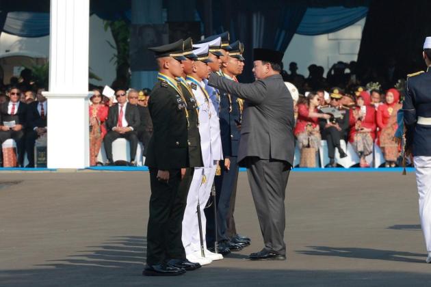 8 Perwira Adhi Makayasa 2025 TNI-Polri, Berdiri Tegap Hadapi Presiden Prabowo di Istana Negara