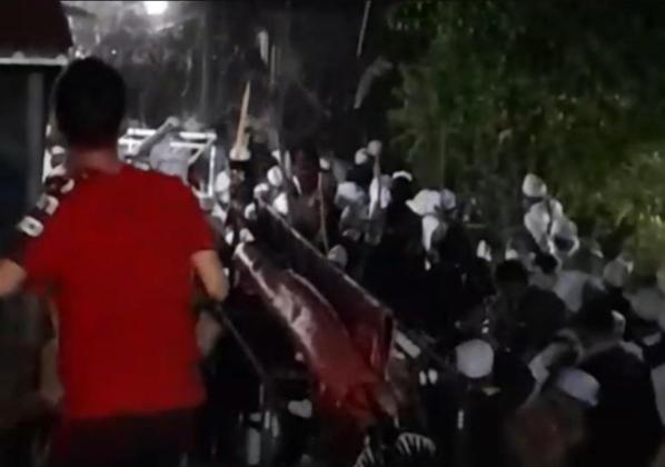 Kunjungan Habib Rizieq di Pemalang Ricuh, Ormas Terlibat Bentrokan