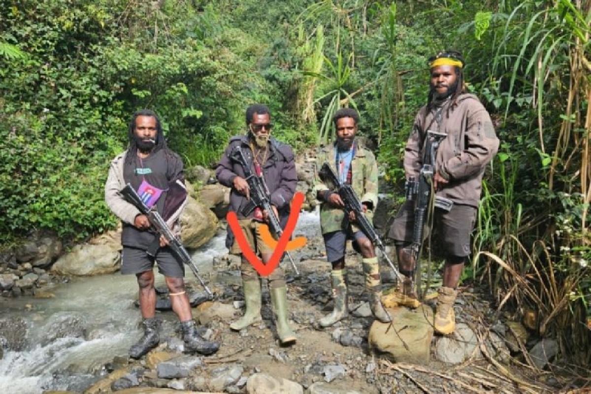 Roberth Wenda Pelaku Penembakan Bripka Marsidon Ditangkap