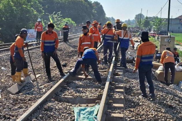 KAI Selesaikan Evakuasi Kereta Anjlok di Pegadenbaru, Puluhan Perjalanan Dibatalkan