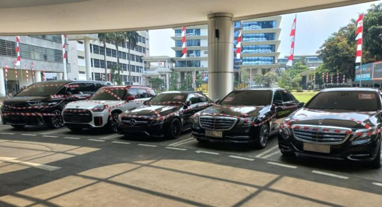 Kejagung Sita Mobil Mewah dan Uang Tunai Terkait Kasus Korupsi Minyak Mentah MRC