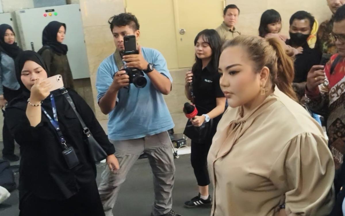 Lisa Mariana Minta Doa Jalani Tes DNA