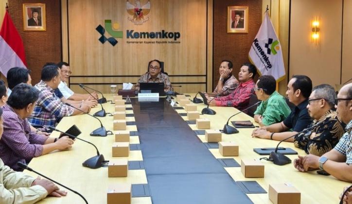 Menkop Budi Arie: Koperasi Merah Putih Harus Beri Dampak Nyata hingga Akar Rumput