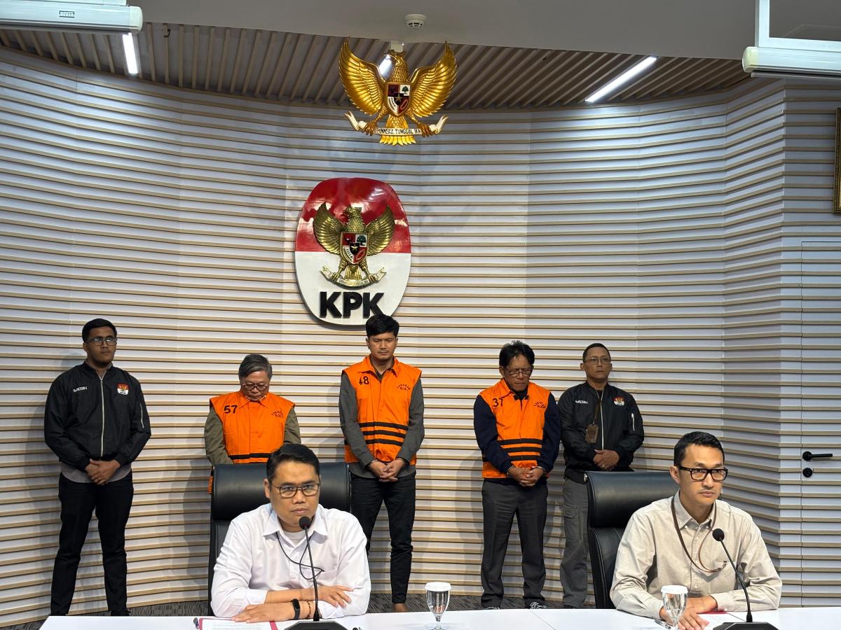OTT KPK! Dirut Inhutani V Ditangkap, Suap Mobil Mewah hingga Uang Tunai Rp21 Miliar Terbongkar