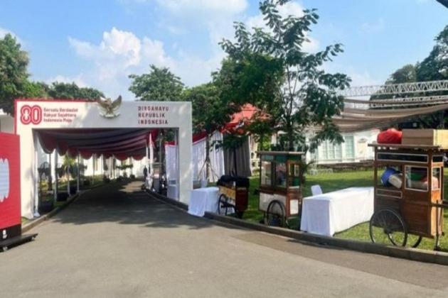 Gerobak Kuliner UMKM dan Mobil Kepresidenan Ramaikan HUT ke-80 RI di Istana Merdeka
