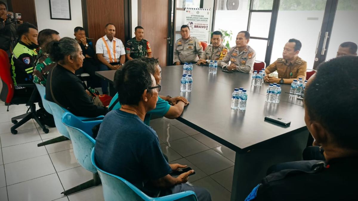 Sempat Viral, Perseteruan Opang dan Ojol di Stasiun Pondok Ranji Dimediasi Polisi