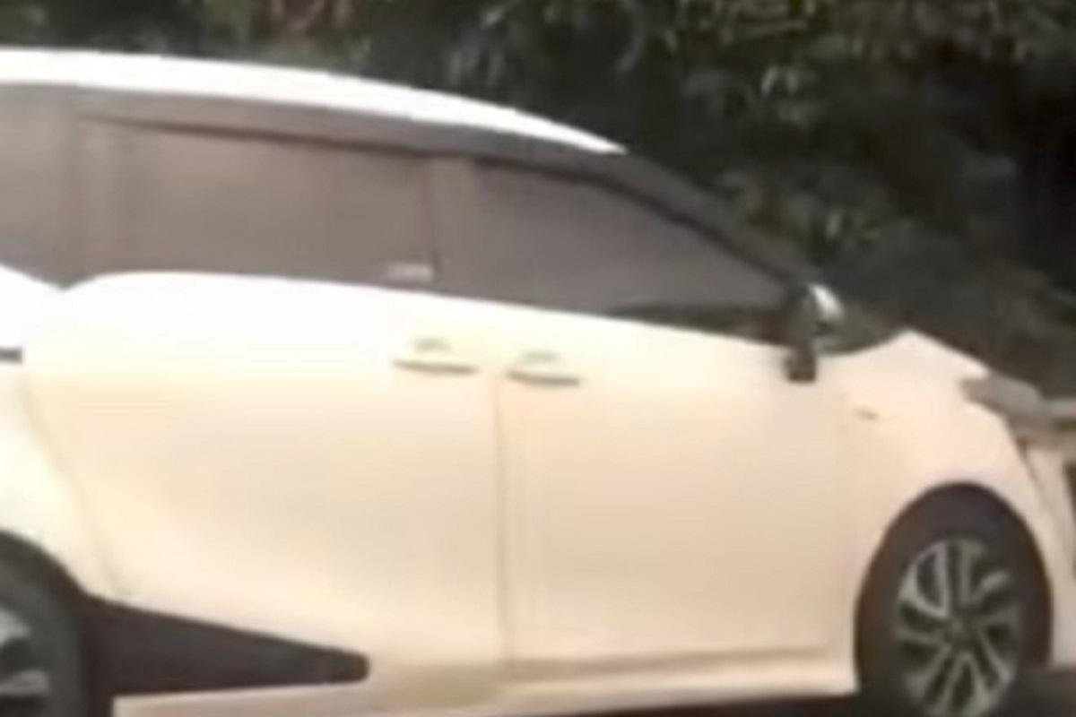 Avanza Kehabisan BBM Ditabrak Hilux di Tol Jagorawi, Satu Tewas