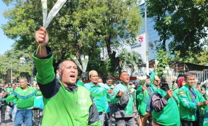 Perpres Ojol Segera Fix! Mensesneg Bongkar Bahasan Panas Komisi Mitra dan Skenario Raksasa: Grab Beli GoTo
