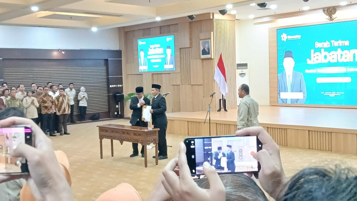Sertijab Menteri Koperasi, Budi Arie Beri Apresiasi dan Ferry Juliantono Siap Akselerasi Program
