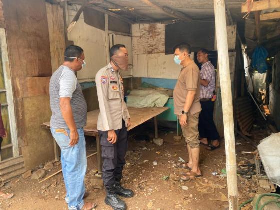 Pria Paruh Baya di Tangerang Ditemukan Membusuk di dalam Gubuk