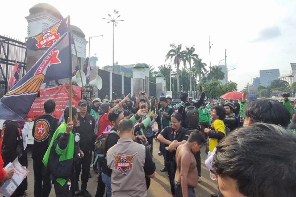 Demo Sepi, Ojol Pilih Narik daripada Teriak