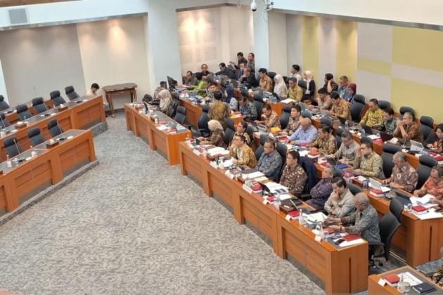 Menkeu Setujui Usulan DPR Bansos Beras Ditambah Minyak Goreng 2 Liter