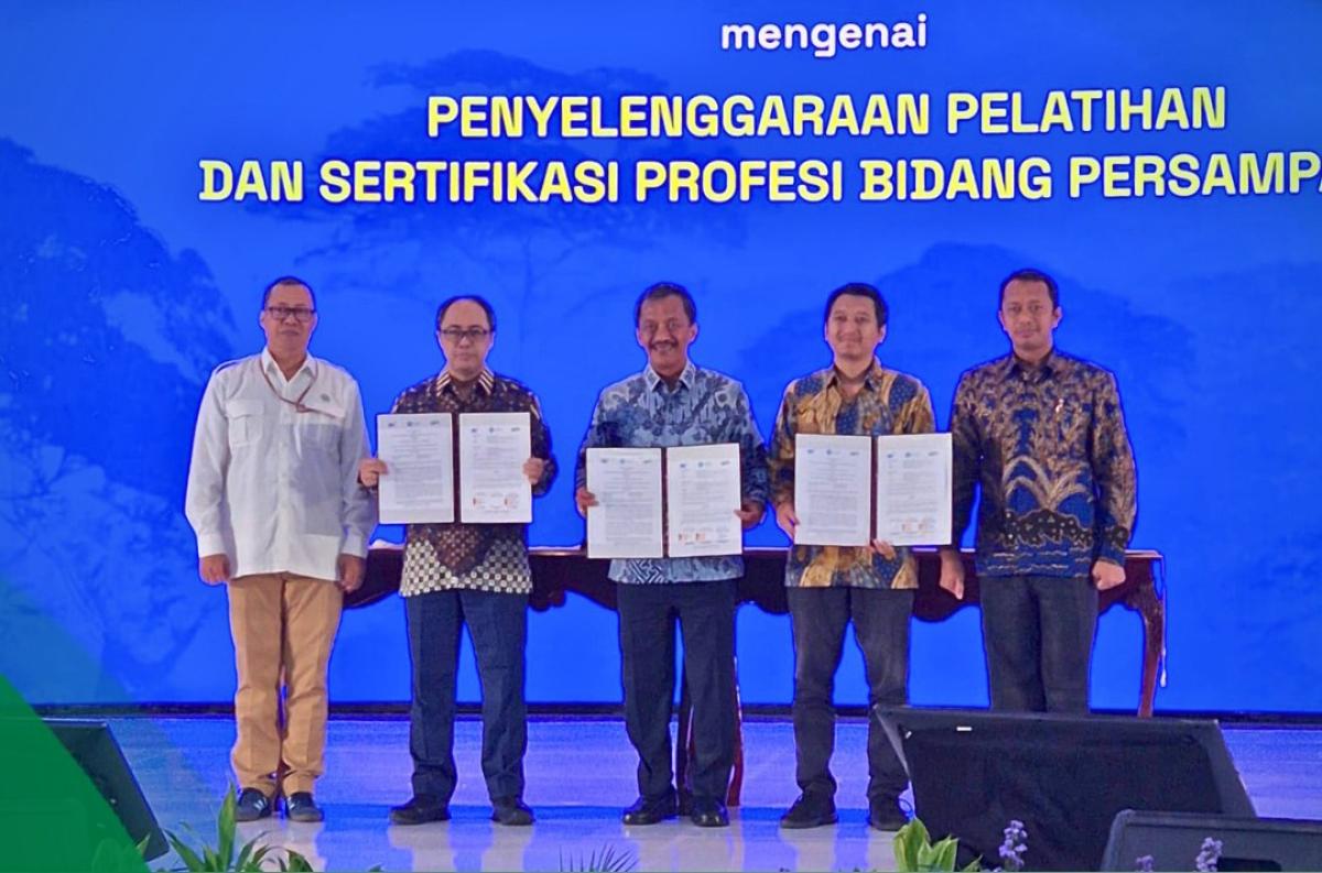 Kolaborasi IATPI, SUCOFINDO, dan Waste4Change Perkuat Kompetensi SDM Pengelolaan Sampah