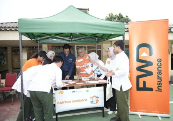 FWD Insurance Gelar Community Care Month, Dorong Literasi Keuangan Inklusif
