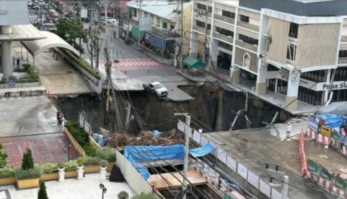 Ini Penyebab Jalanan di Bangkok Amblas 50 Meter