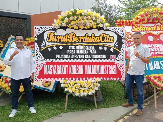 Karangan Bunga Duka Cita Hiasi Kantor ATR/BPN Kabupaten Tangerang, Sindir Keras Lambannya Proses Pelayanan