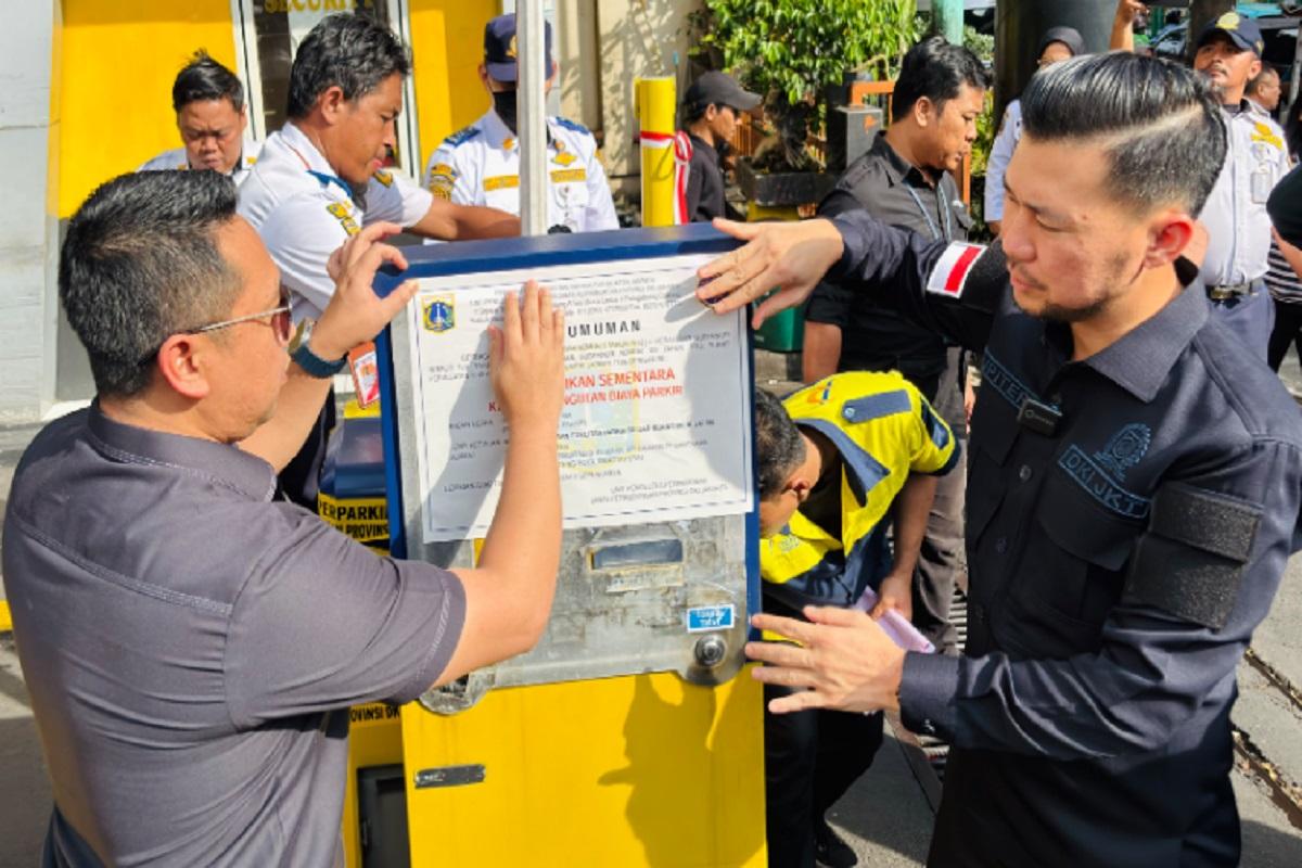 Pansus DPRD DKI Jakarta Segel 4 Lokasi Parkir Ilegal