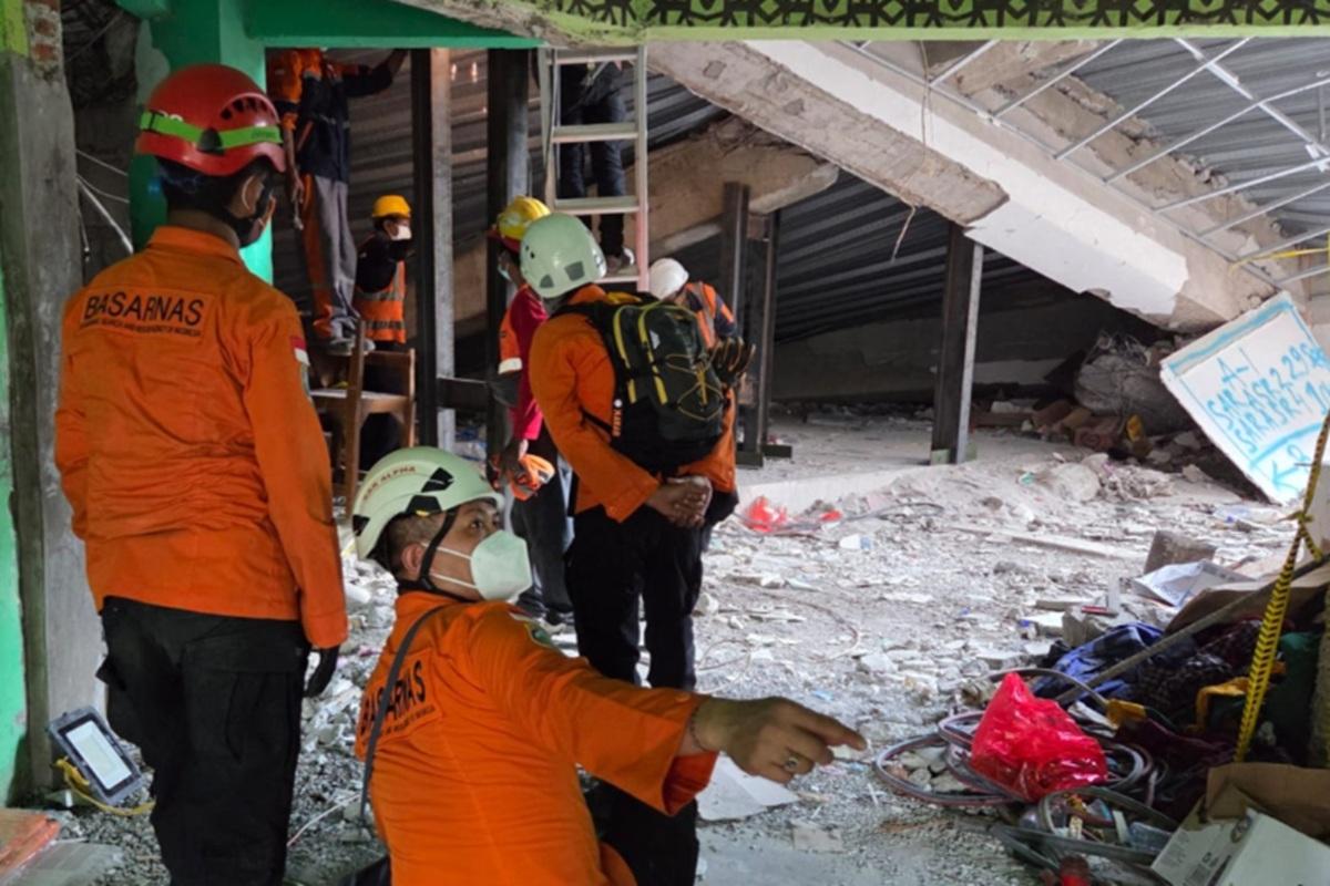 17 Jenazah Santri Al-Khoziny Berhasil Diidentifikasi dan Diserahkan ke Keluarga