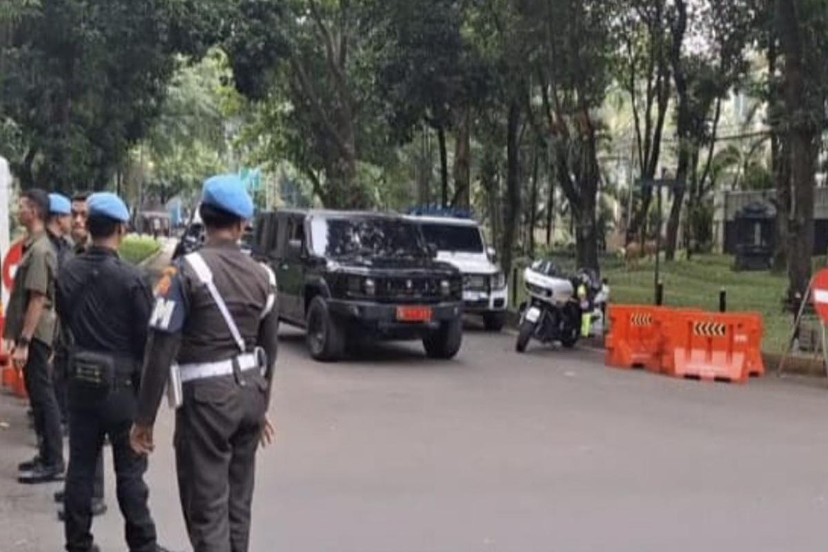 Jokowi Sambangi Kediaman Prabowo, Pertemuan Tertutup Picu Spekulasi Politik