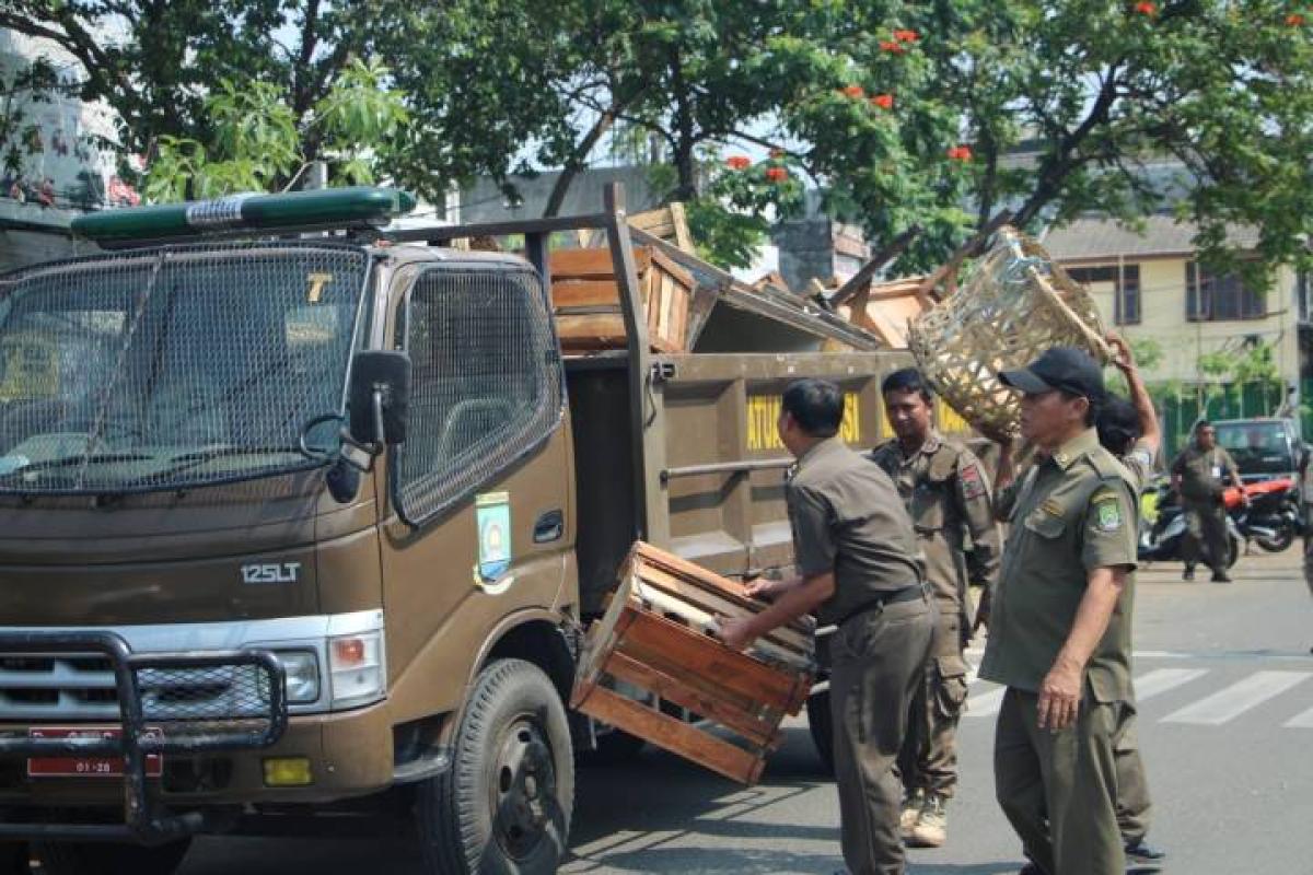 Penertiban PKL di Kawasan Pasar Anyar Tangerang