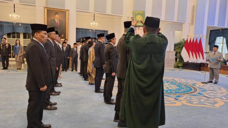 Prabowo Lantik 10 Duta Besar dan 1 Wakil Dubes RI untuk Negara Sahabat