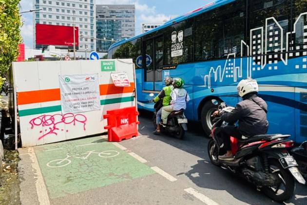 Galian Segede Gaban Bikin Tugu Tani Macet, Ojol: Kayak Akal-akalan Habiskan Anggaran