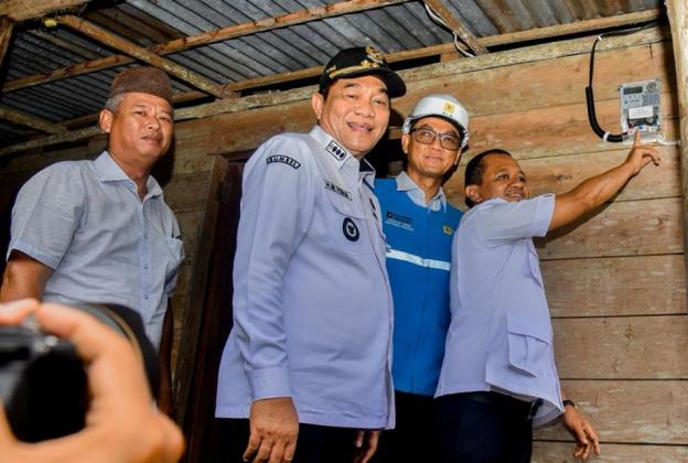 Implementasi Asta Cita: Pemerintah Terangi Ribuan Rumah di Sumatera Selatan