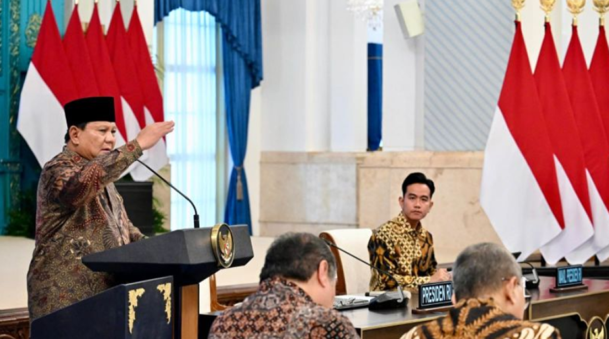 Presiden Prabowo Minta Biaya Haji Diturunkan dan Waktu Tunggu Dipangkas Jadi 26 Tahun
