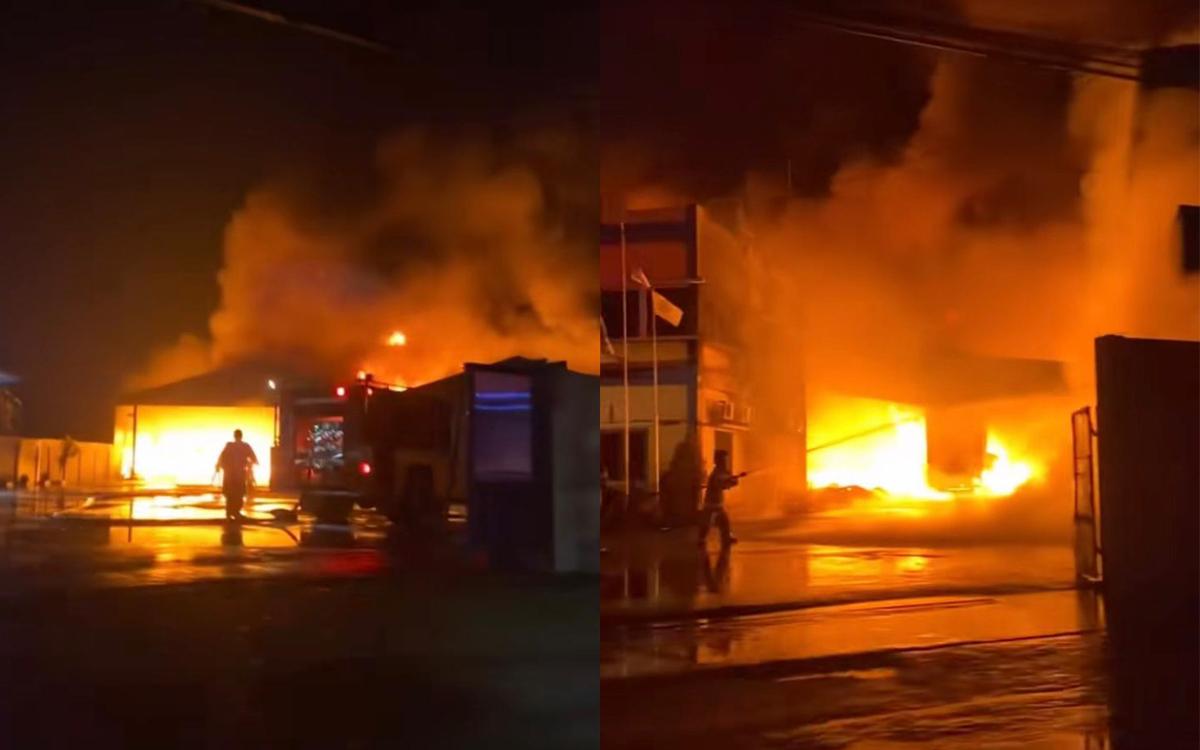 Api Besar Melalap Gudang B3 hingga Pagi Hari di Karawang Barat