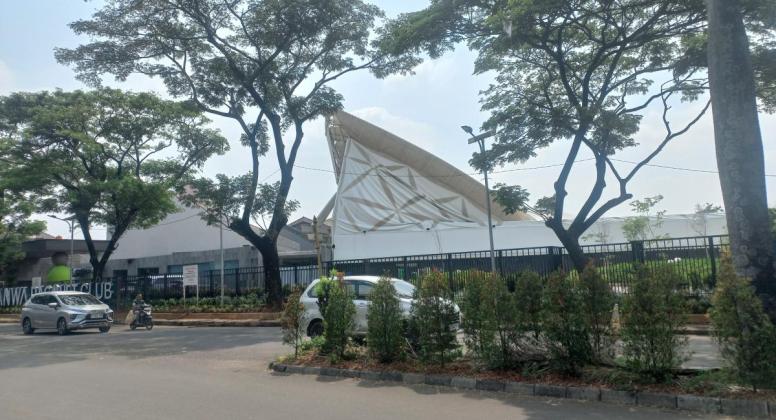 Begini Kondisi Terkini Lapangan Padel di Meruya Usai Ambruk Diterpa Angin Kencang