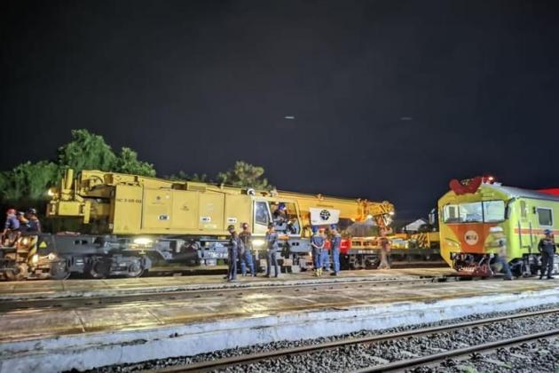 Evakuasi KA Purwojaya Rampung, PT KAI Pastikan Jalur Kereta Sudah Bisa Dilalui