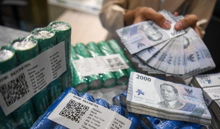 Rupiah Melemah Tipis, Sentimen Perdagangan AS-China dan Inflasi AS Jadi Pemicunya