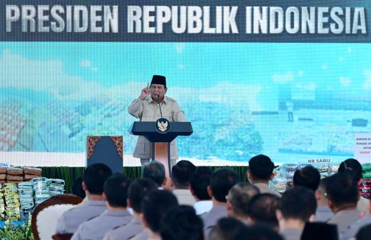 Dibaca Langsung Presiden! Prabowo Tepis Tudingan Otoriter: Saya Nonton Kritik di Podcast, Ini Rahasia Sukses Jadi Pemimpin!