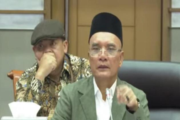 Komisi VIII DPR Usulkan Pramugari Penerbangan Haji Berpakaian Syar’i