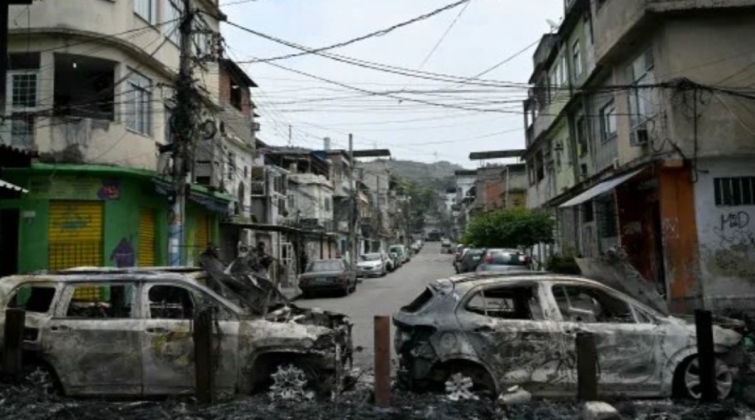 Perang di Tengah Kota: Ribuan Polisi Gempur Geng Narkoba, 64 Orang Tewas!