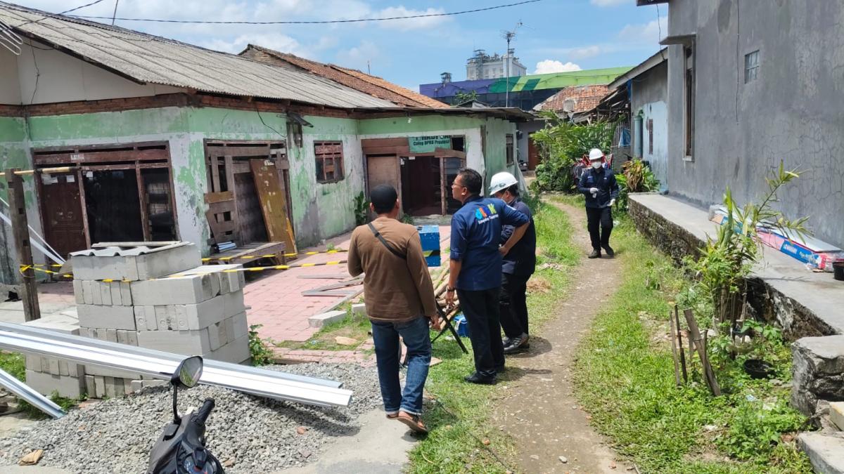 Lagi! Dugaan Pencemaran Udara oleh Pabrik di Tangerang, DLHK Lakukan Uji Emisi ke Pemukiman warga