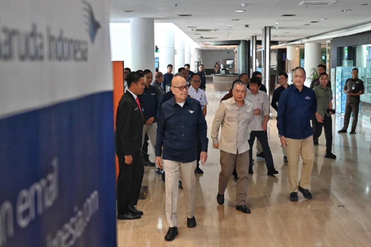 Menhub Dudy Siapkan Strategi Angkutan Udara Hadapi Natal dan Tahun Baru 2026