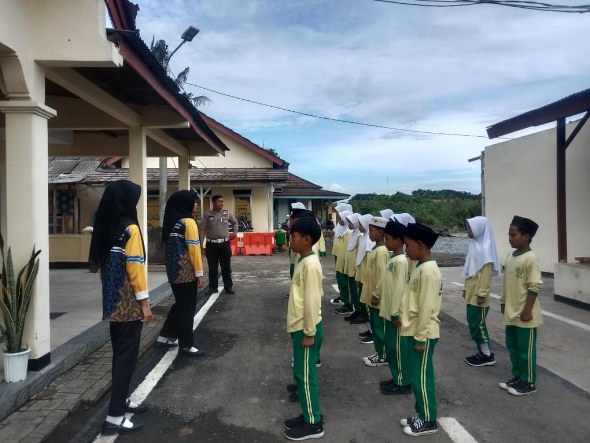 Polsek Kronjo dan Polisi Cilik, Cara Jitu Polri Ciptakan Generasi Berkarakter