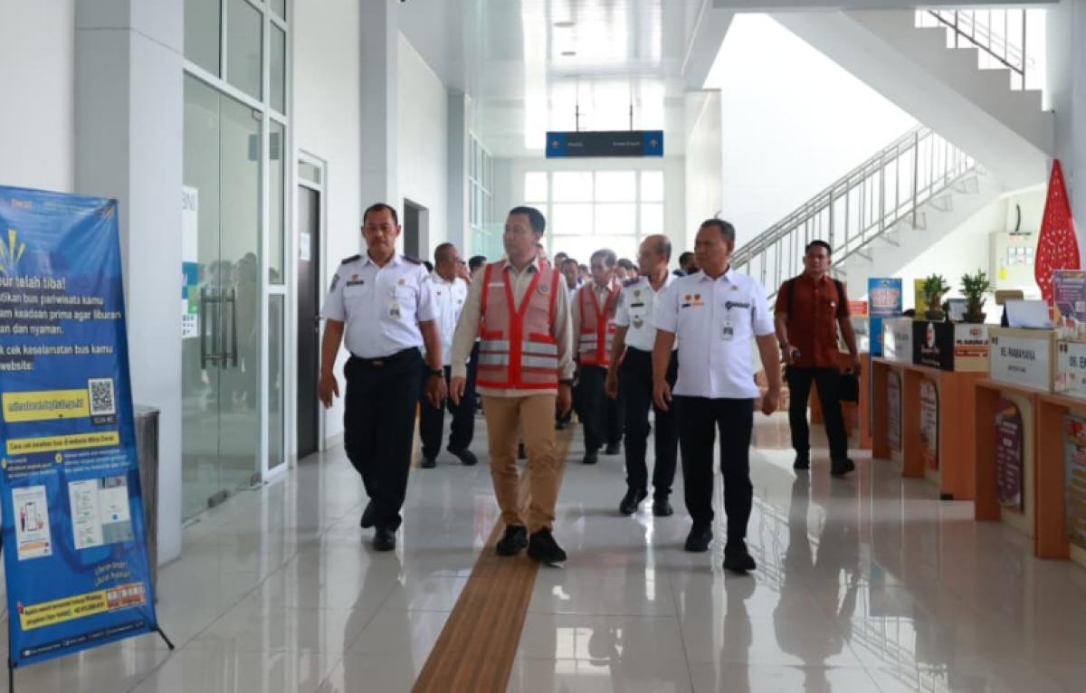 Kemenhub Inspeksi Keselamatan Bus Jelang Libur Natal dan Tahun Baru 2025/2026
