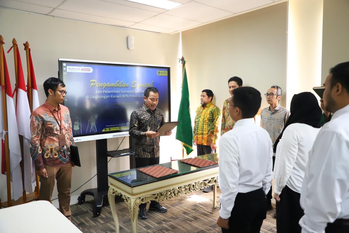 Dukung Pelayanan Pertanahan Berkualitas, Surveyor Berlisensi Resmi Dilantik untuk Bantu Pelayanan Pertanahan di DKI