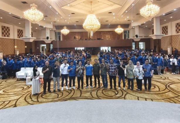 Universitas Esa Unggul Gelar Kuliah Umum: Membentuk Warga Muda Berjiwa Pancasila di Era Digital