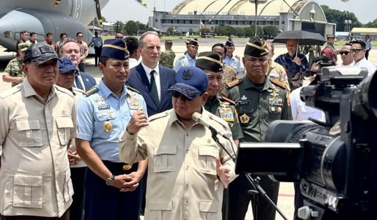Prabowo Perintahkan Lengkapi Pesawat Angkut A400M dengan Ambulans