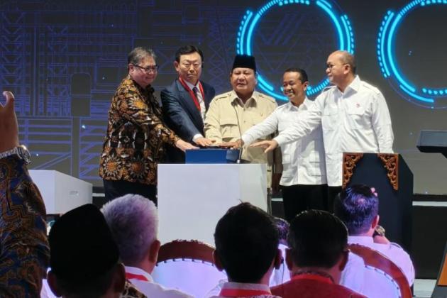 Prabowo Resmikan Pabrik Petrokimia Terbesar di Asia Tenggara di Cilegon