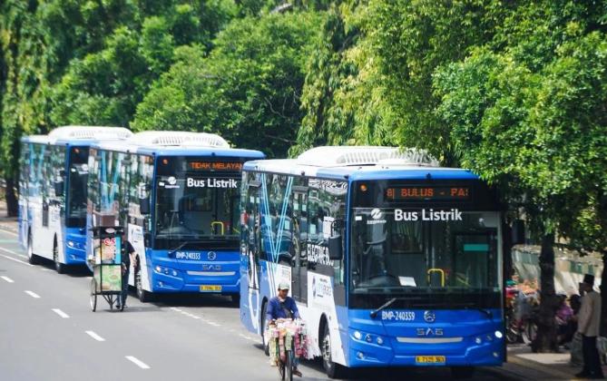 Gaji di Bawah Rp6,2 Juta Bisa Naik Transjakarta, MRT, dan LRT Jakarta Gratis!