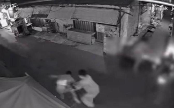Ngeri! Duel Maut Hansip Vs Maling Motor di Cakung, Korban Tewas Ditembak